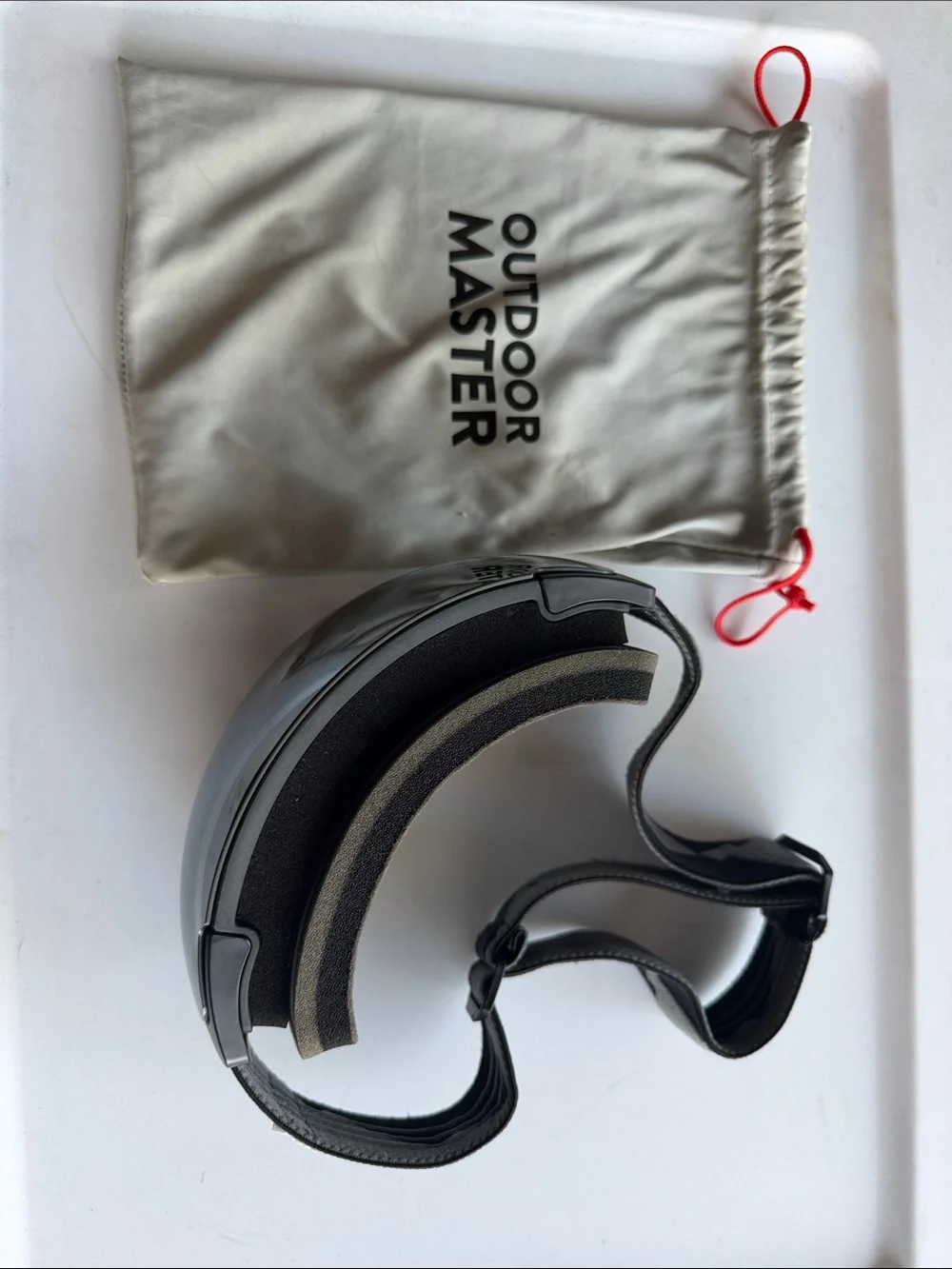 Gray VR Headset with Black Visor - Unbranded